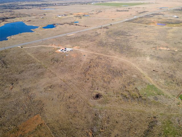 Tract 2 82 Highway, Henrietta, TX 76365