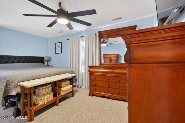 41 Pirates Cove Drive, Swansboro, NC 28584