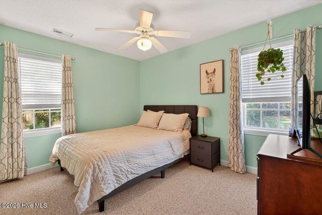 41 Pirates Cove Drive, Swansboro, NC 28584