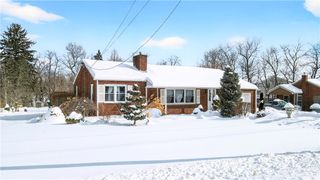 102 Lafayette Dr., Center Twp, PA 15061