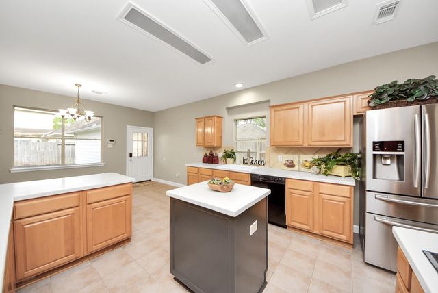 402 Groveton Ridge Lane, Houston, TX 77094