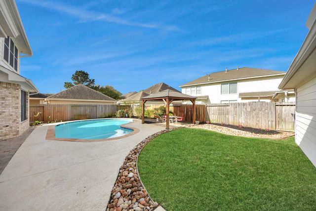 402 Groveton Ridge Lane, Houston, TX 77094