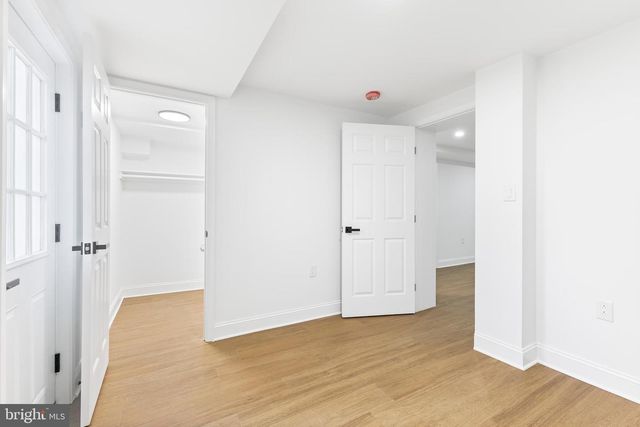 2016 32ND ST SE, Washington, DC 20020