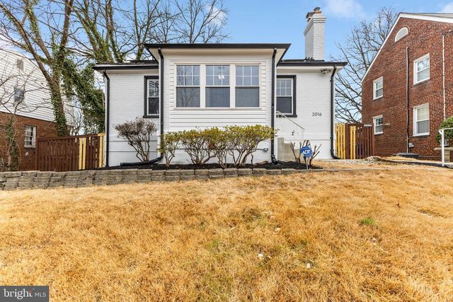 2016 32ND ST SE, Washington, DC 20020