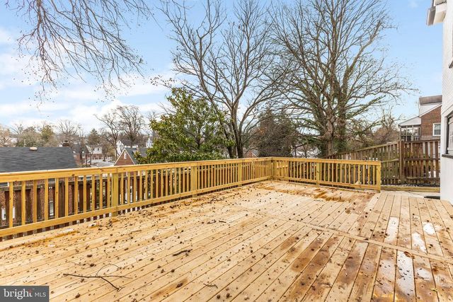 2016 32ND ST SE, Washington, DC 20020