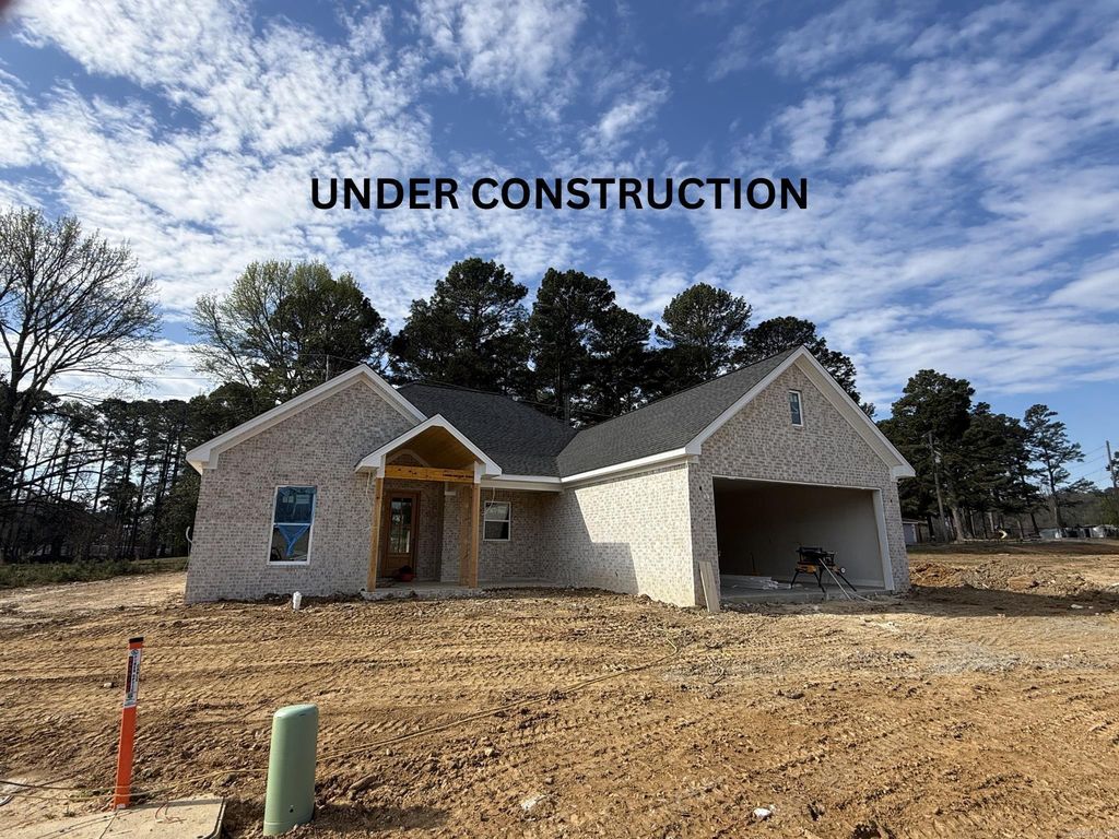 3909 Spencer Crossing Drive, Benton, AR 72019