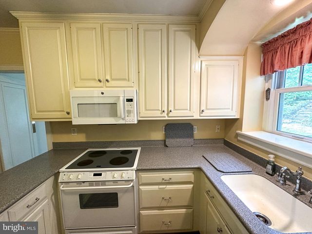 4813 HORSESHOE PIKE, Downingtown, PA 19335