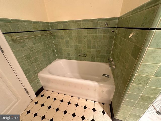4813 HORSESHOE PIKE, Downingtown, PA 19335