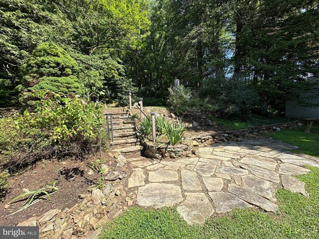 4813 HORSESHOE PIKE, Downingtown, PA 19335