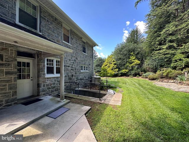 4813 HORSESHOE PIKE, Downingtown, PA 19335