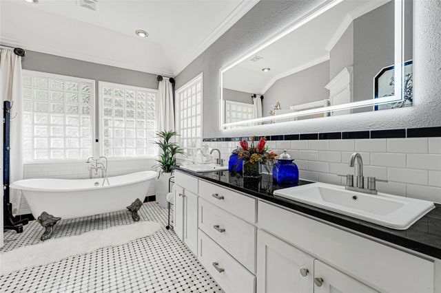 3019 Brook Shore Court, Houston, TX 77345