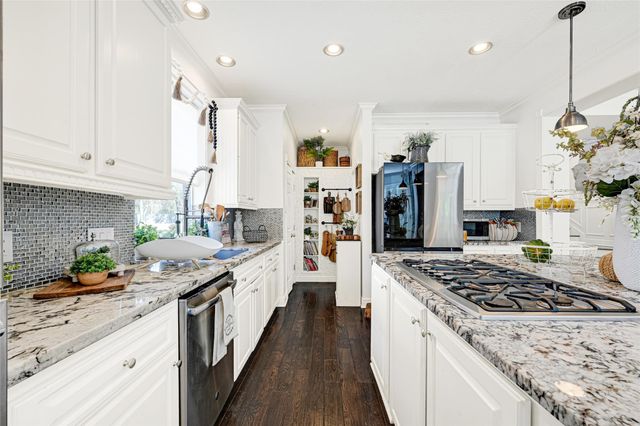 3019 Brook Shore Court, Houston, TX 77345
