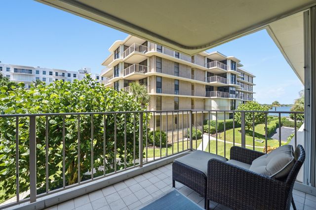 3200 S Ocean Boulevard D203, Palm Beach, FL 33480