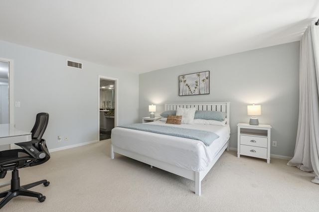 3200 S Ocean Boulevard D203, Palm Beach, FL 33480