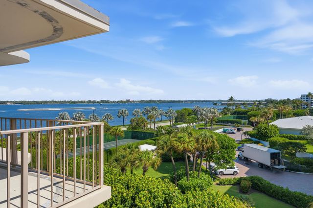 3200 S Ocean Boulevard D203, Palm Beach, FL 33480
