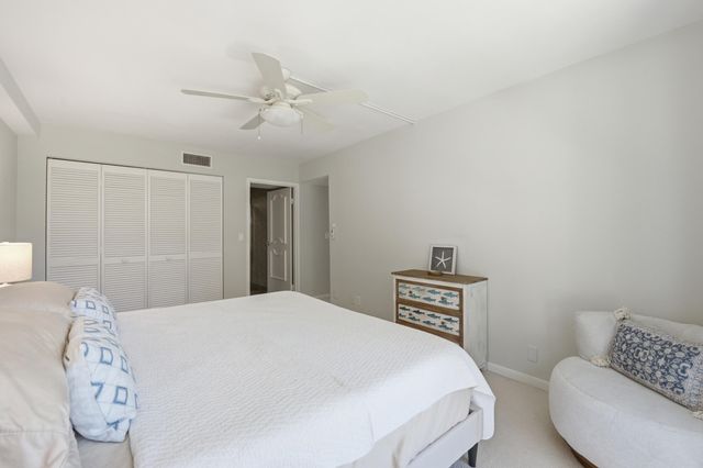 3200 S Ocean Boulevard D203, Palm Beach, FL 33480
