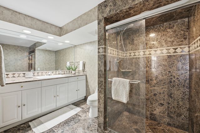 3200 S Ocean Boulevard D203, Palm Beach, FL 33480