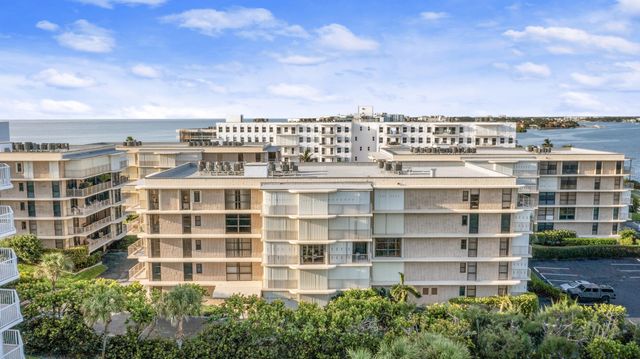 3200 S Ocean Boulevard D203, Palm Beach, FL 33480