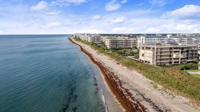 3200 S Ocean Boulevard D203, Palm Beach, FL 33480