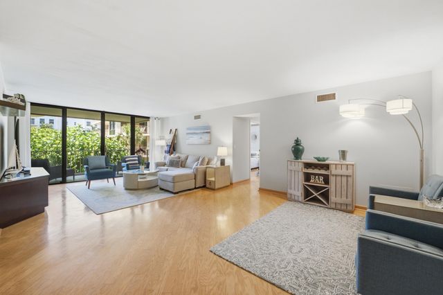 3200 S Ocean Boulevard D203, Palm Beach, FL 33480