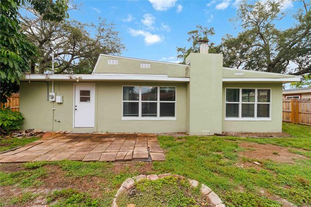 2125 N HERCULES AVENUE, Clearwater, FL 33763
