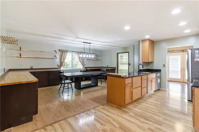 5760 Burkhardt Road, Dayton, OH 45431