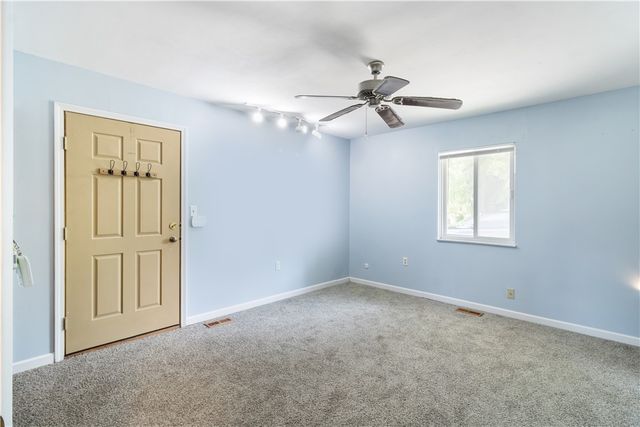 5760 Burkhardt Road, Dayton, OH 45431
