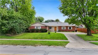 5760 Burkhardt Road, Dayton, OH 45431