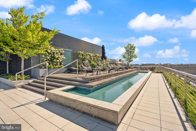 925 H St NW Apt 810, Washington, DC 20001