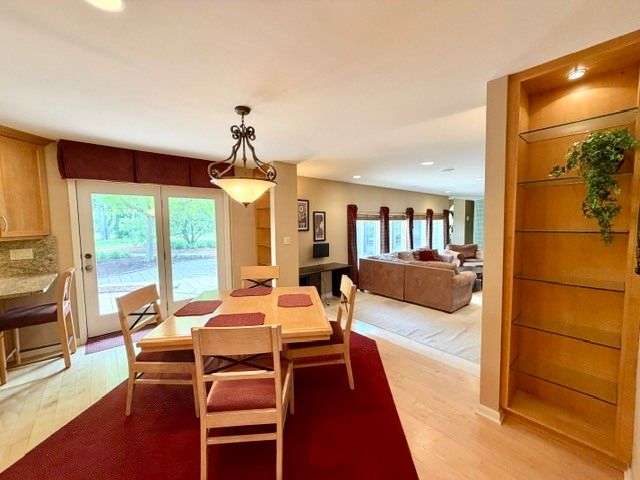 11N071 Johnstown Road, Elgin, IL 60124