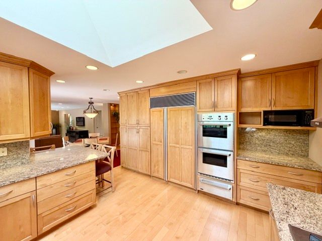 11N071 Johnstown Road, Elgin, IL 60124