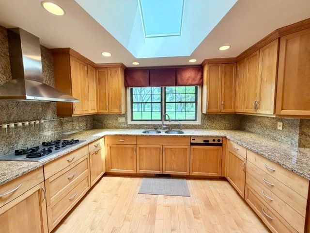 11N071 Johnstown Road, Elgin, IL 60124
