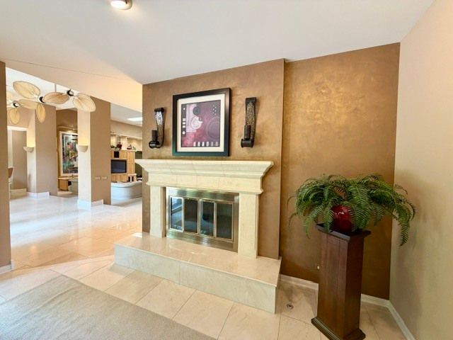 11N071 Johnstown Road, Elgin, IL 60124