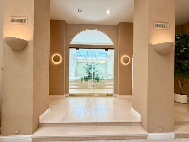 11N071 Johnstown Road, Elgin, IL 60124