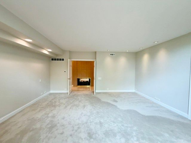 11N071 Johnstown Road, Elgin, IL 60124