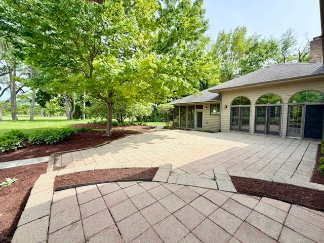 11N071 Johnstown Road, Elgin, IL 60124