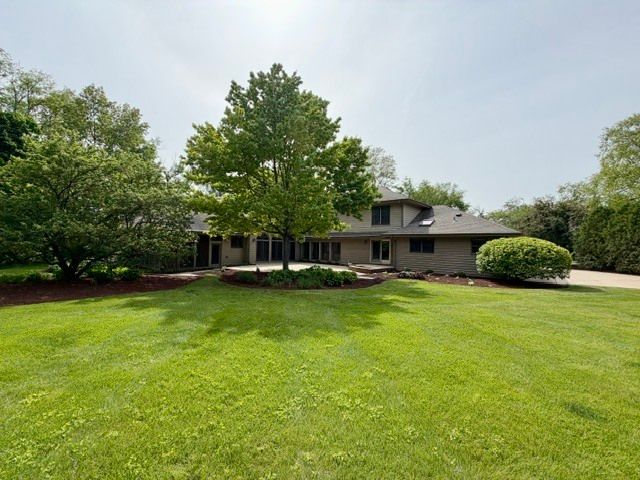 11N071 Johnstown Road, Elgin, IL 60124