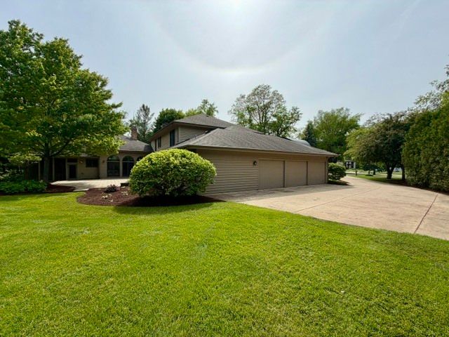 11N071 Johnstown Road, Elgin, IL 60124