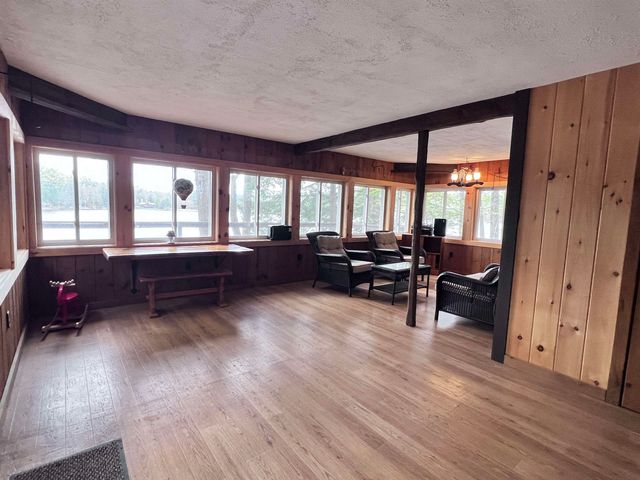 27 Hummingbird Lane, Hillsborough, NH 03244