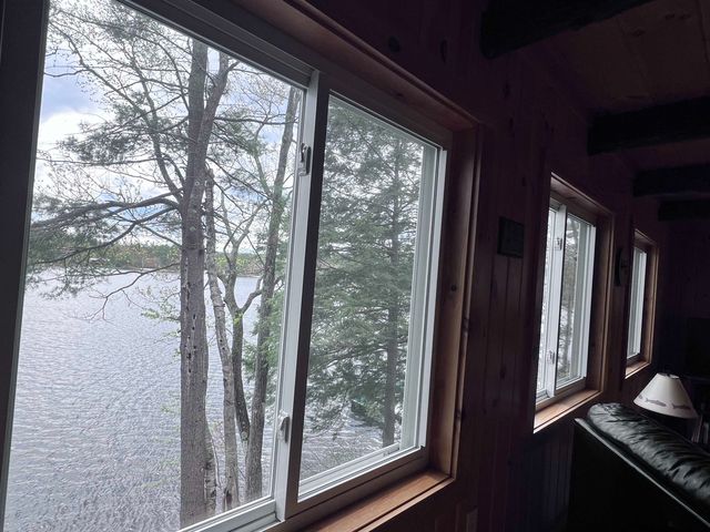 27 Hummingbird Lane, Hillsborough, NH 03244