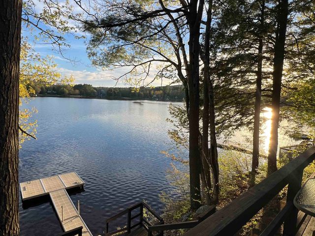 27 Hummingbird Lane, Hillsborough, NH 03244
