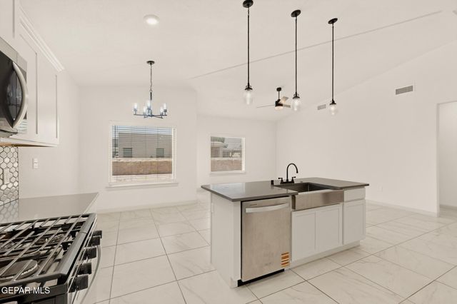 968 Gulf Streams Avenue, El Paso, TX 79932