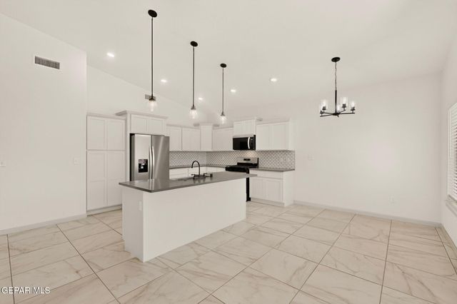 968 Gulf Streams Avenue, El Paso, TX 79932