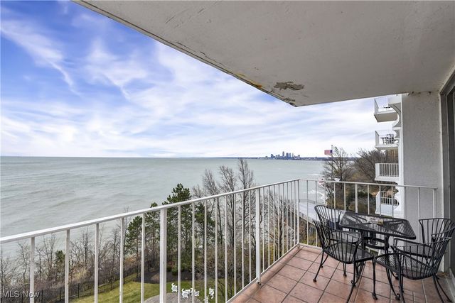 12700 Lake Avenue 806, Lakewood, OH 44107