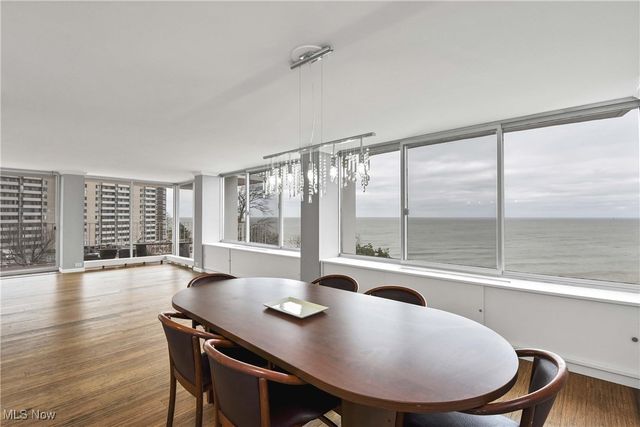 12700 Lake Avenue 806, Lakewood, OH 44107