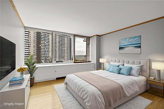 12700 Lake Avenue 806, Lakewood, OH 44107