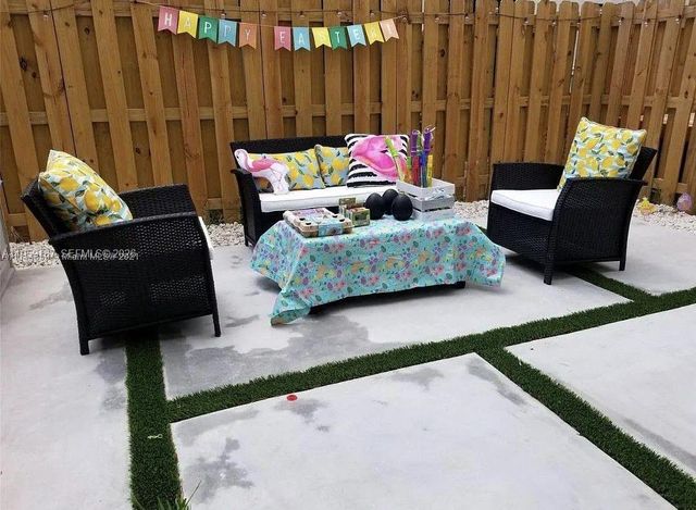 11428 SW 252nd St, Homestead, FL 33032