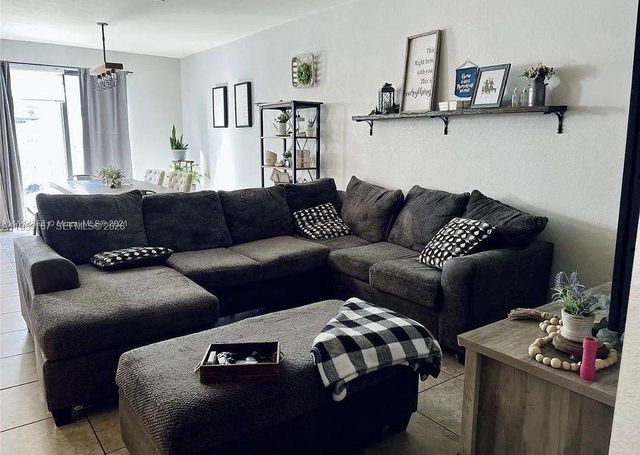 11428 SW 252nd St, Homestead, FL 33032