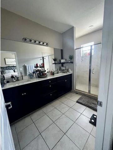 11428 SW 252nd St, Homestead, FL 33032