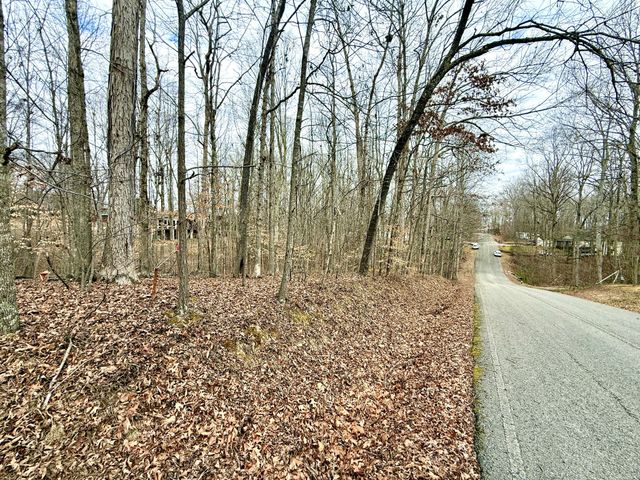 1 Woodland Way, Estill Springs, TN 37330